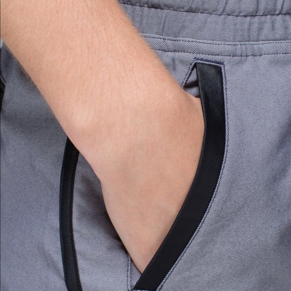 NWOT Lululemon Varsity Short - Picture 12 of 16